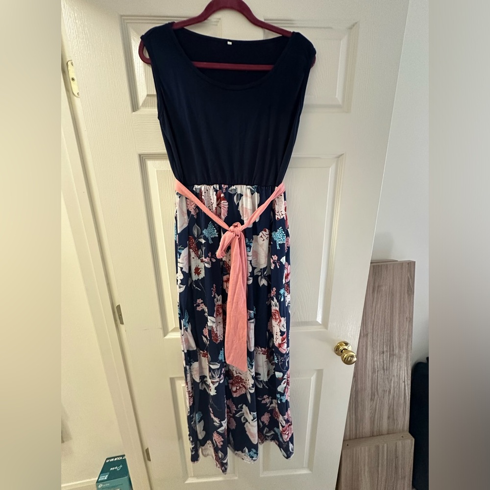 Maxi Dress Floral Printed Sleeveless Casual Tunic Long Maxi Dress never worn